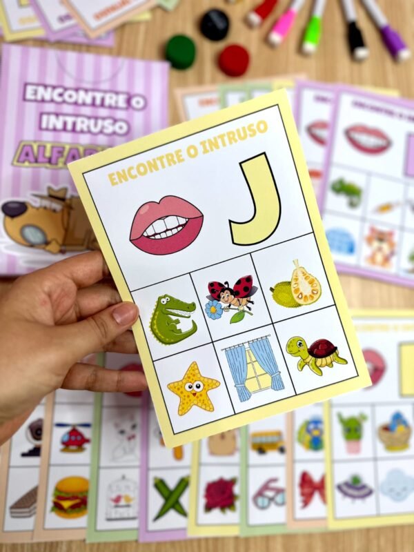 Encontre o intruso Alfabeto - Imagem 3
